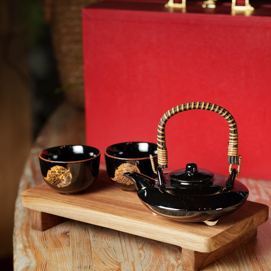 Black Porcelain Tea Set with Golden Artistic Motif