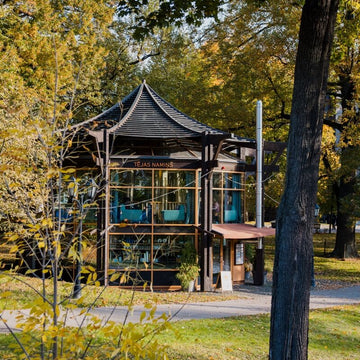 Посетите нас лично